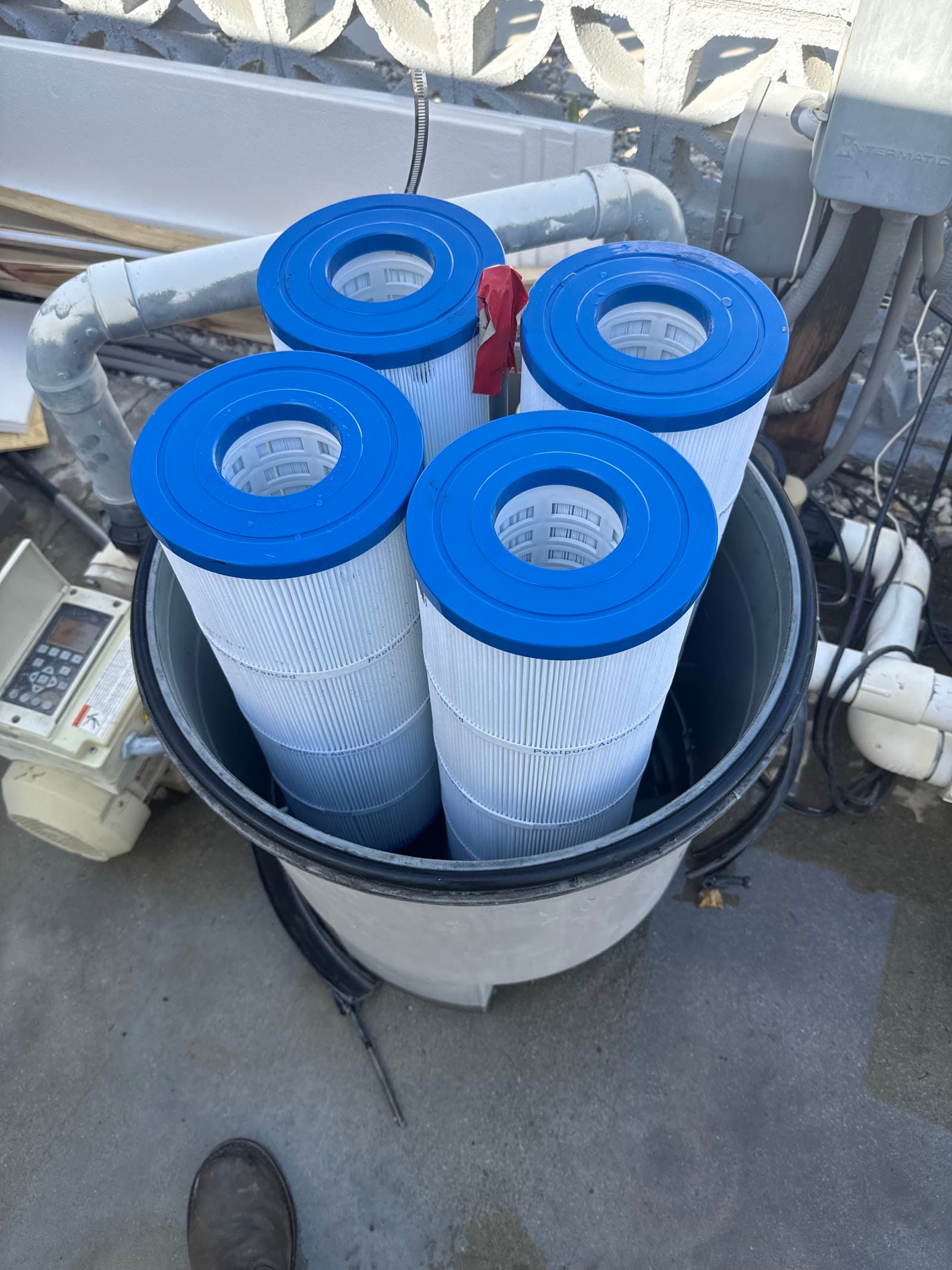 Weekly Pool Cleaning photo 4